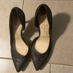 Jessica Simpson Black/Silver Shoes. Size 8.5. Good pre-owned condition.